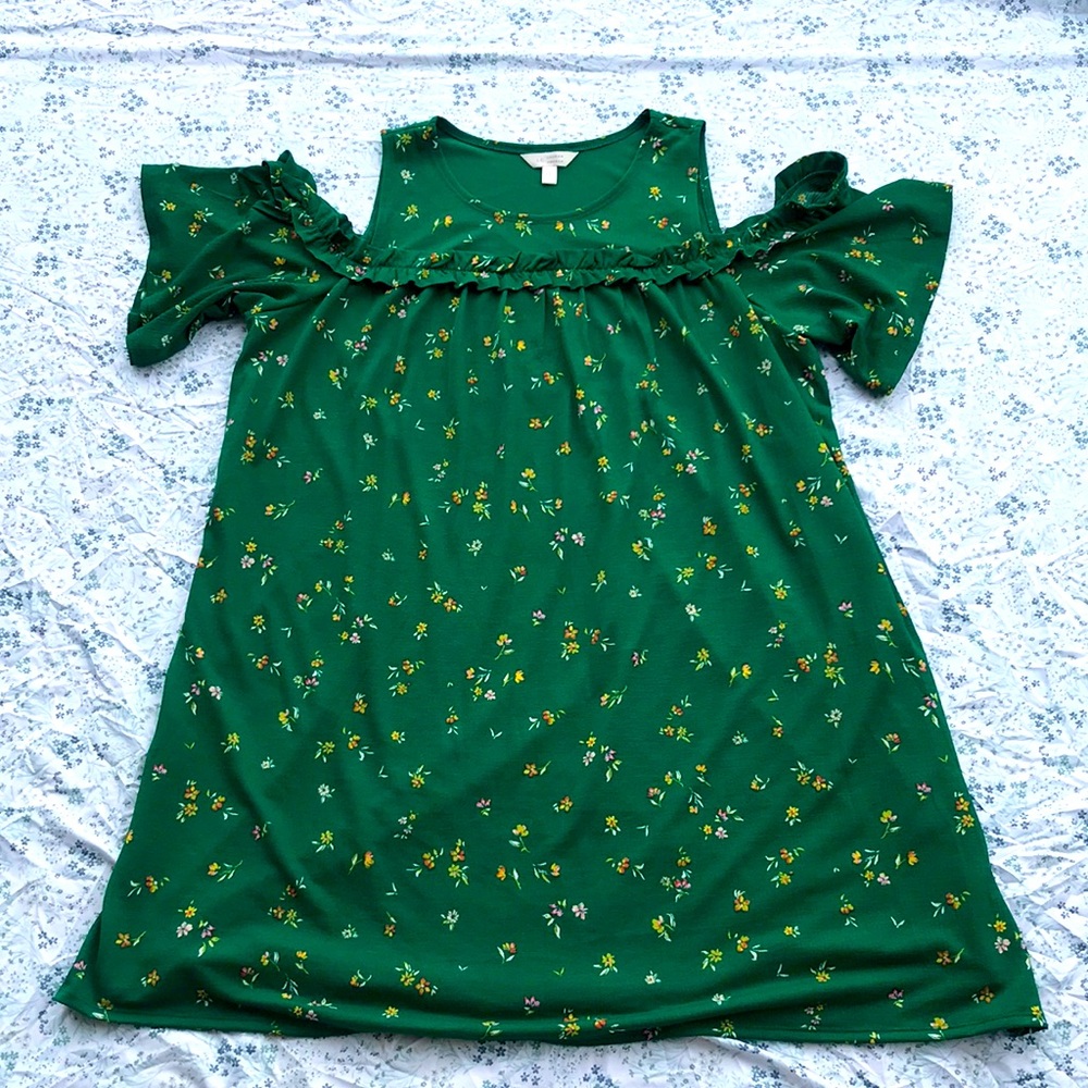 EUC Lauren Conrad cold shoulder summer dress